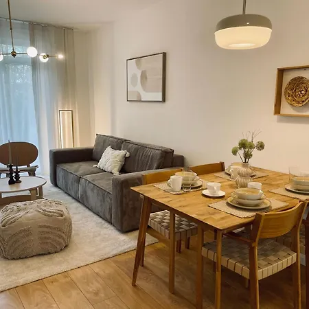 Apartament Kasarenske Namestie