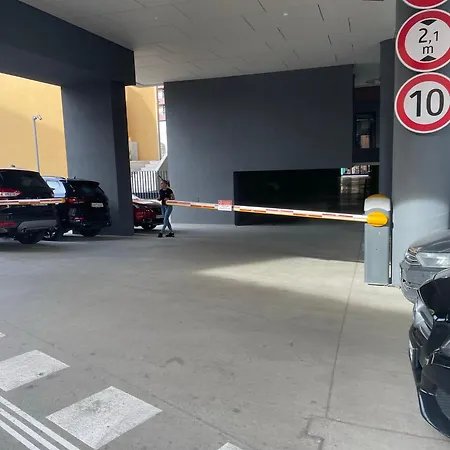 Kasarenske Namestie Apartament *